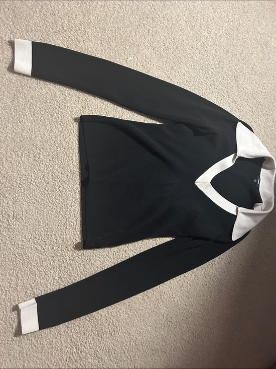 Sweaters - EXPRESS Black and White Contrast V-Neck Sweater
